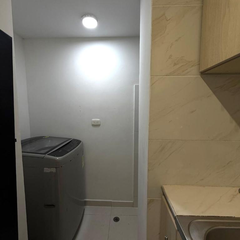 Apartamento Vacacional cerca del Mar y centro histórico - Three-Bedroom Apartment - 7