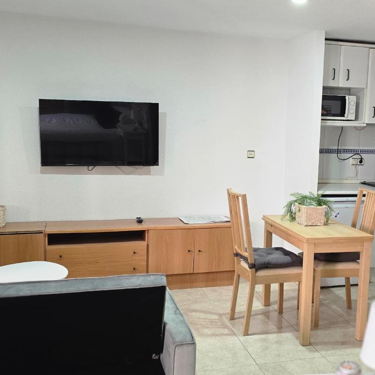 apto La Campana - One-Bedroom Apartment - 12