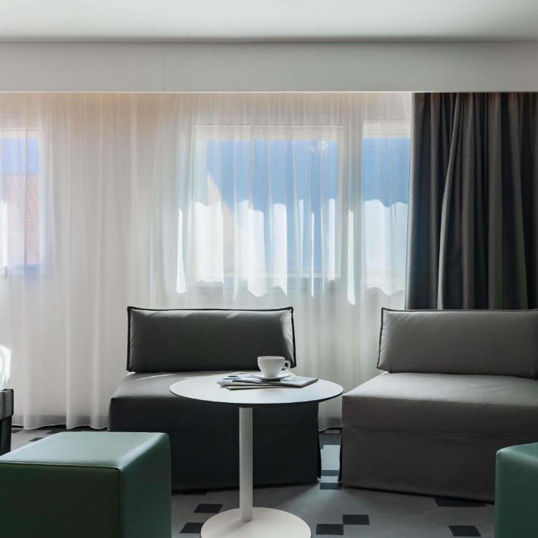 ibis Styles Béziers Centre - Chambre Double Standard avec Canapé - 10