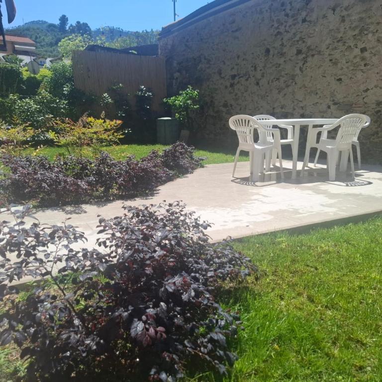 Appartamento con Giardino - Appartamento con 2 Camere da Letto - 4