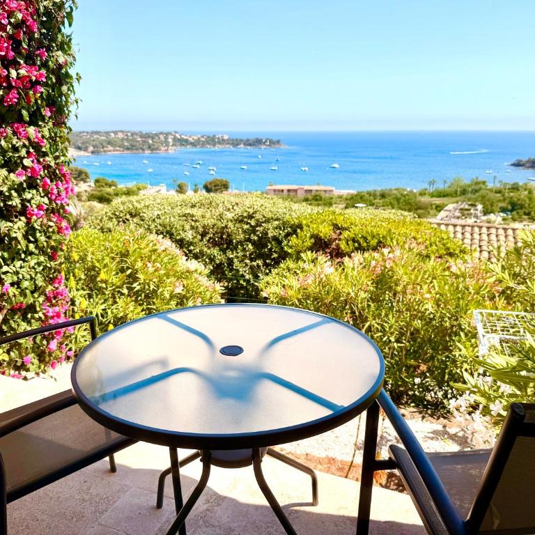 Villa Grand Baie - Studio "Bougainvillier" with Sea View - 1