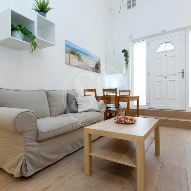 Modern Urban Stay near Barcelona Sants Station - Apartamento de 2 dormitorios - 4