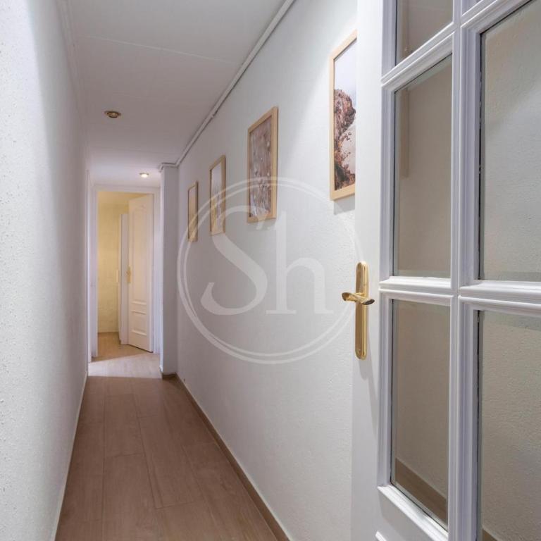 Modern Urban Stay near Barcelona Sants Station - Apartamento de 2 dormitorios - 14