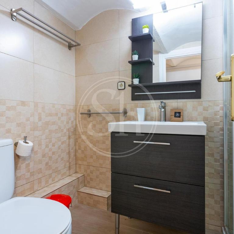 Modern Urban Stay near Barcelona Sants Station - Apartamento de 2 dormitorios - 20