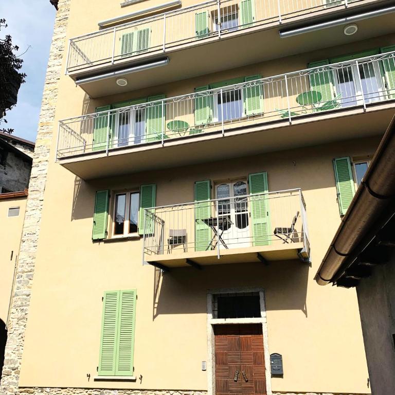 Vicolo Fiori, appena ristrutturata, centralissima e ad un passo dal lago! - Appartamento con 1 Camera da Letto - 22