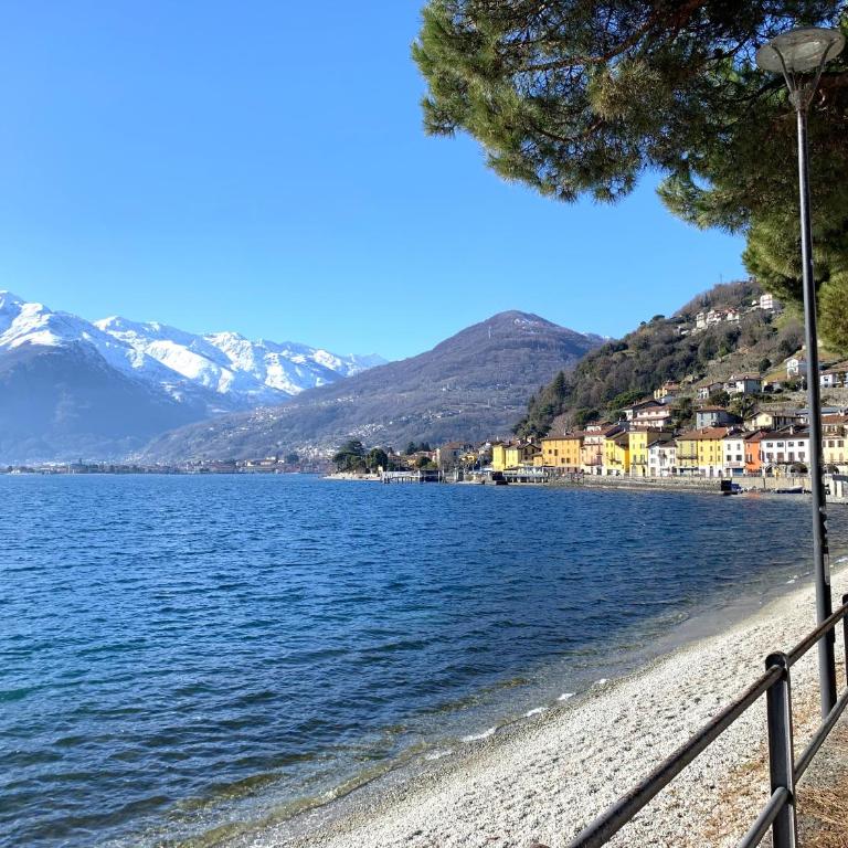 Vicolo Fiori, appena ristrutturata, centralissima e ad un passo dal lago! - Appartamento con 1 Camera da Letto - 30