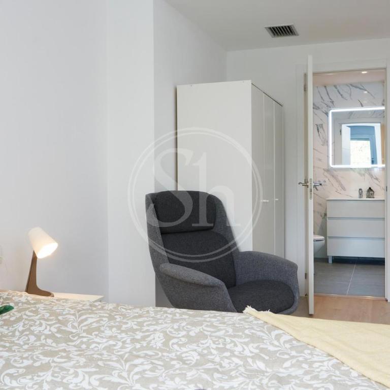 Bright Barcelona Apartment Near Glòries - Apartamento de 3 dormitorios - 12