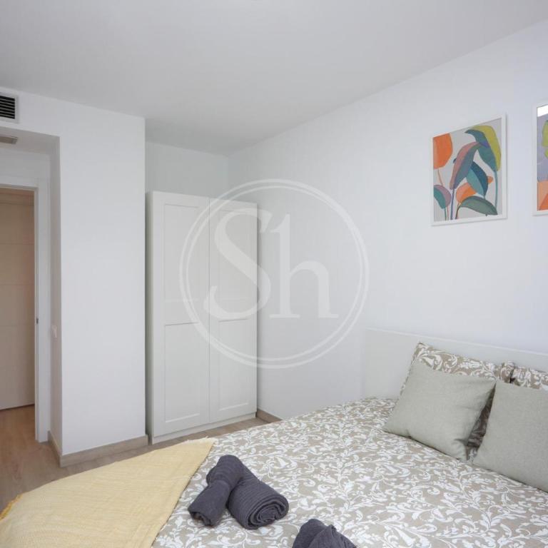 Bright Barcelona Apartment Near Glòries - Apartamento de 3 dormitorios - 14