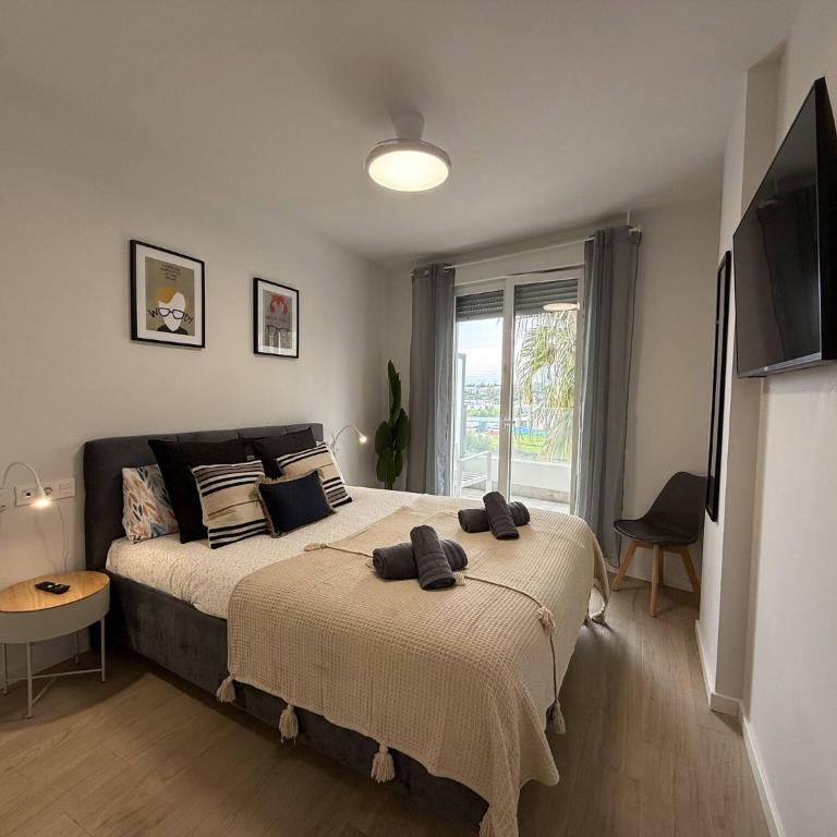 Modern and luxurious apartment in Nueva Andalucia - JARDINES DE GUADAIZA - Apartment mit 2 Schlafzimmern, einem Balkon und Meerblick - 3