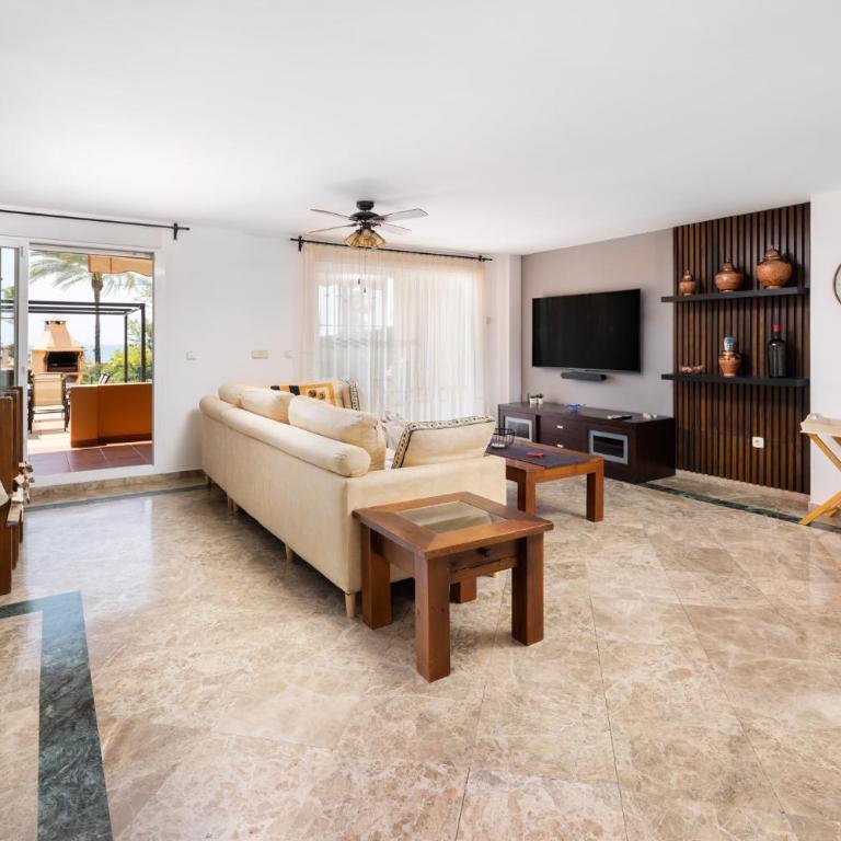 Townhouse with ocean views, BBQ, elevator, padel and pool - COSTA GALERA PARK 25 - Casa Vacacional de 3 dormitorios - 4