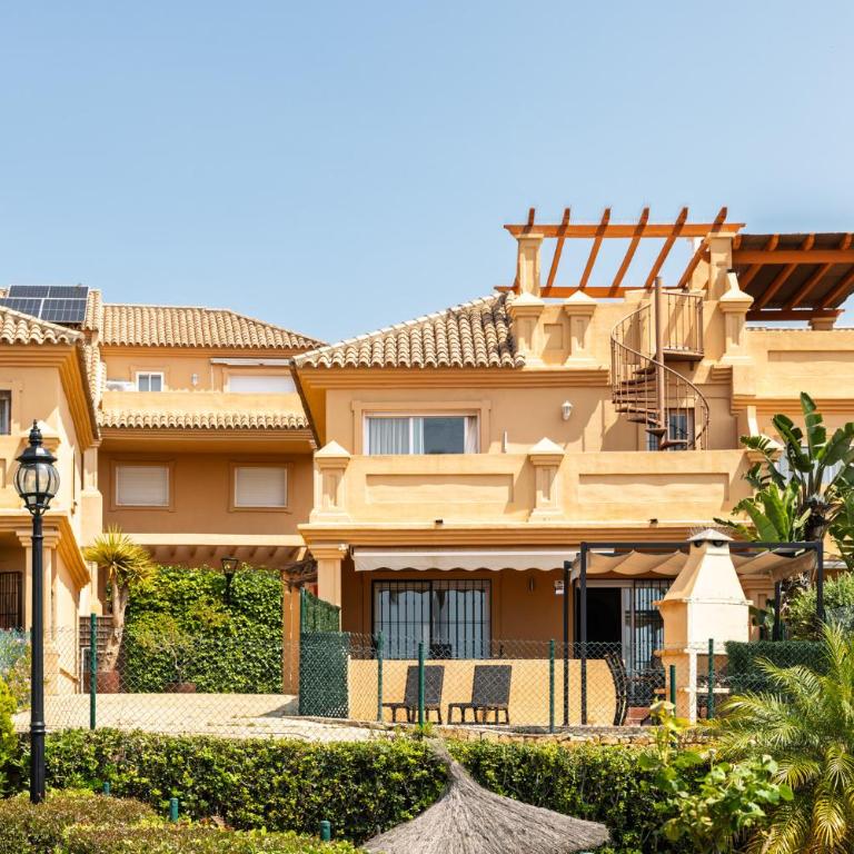 Townhouse with ocean views, BBQ, elevator, padel and pool - COSTA GALERA PARK 25 - Casa Vacacional de 3 dormitorios - 36