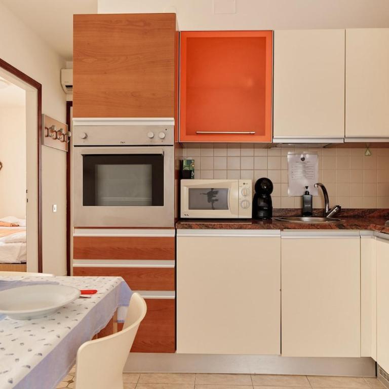 Smeralda Suite, Vista Mare & Vicino alle Terme - Two-Bedroom Apartment with Sea View - 4