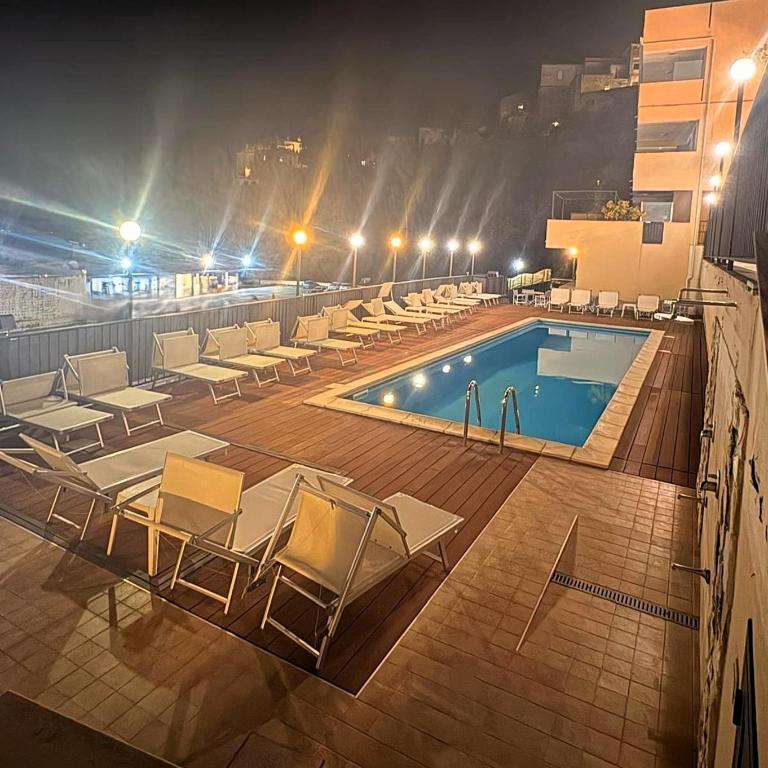 Mediterranean Apartment Pool & Parking - Appartamento - 36