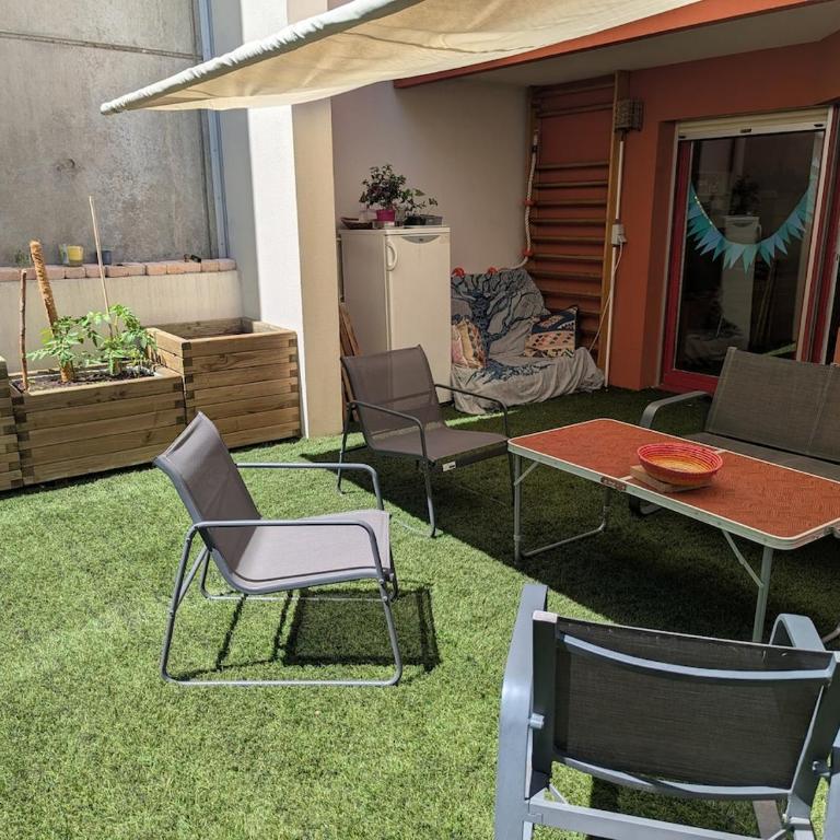3-Bedroom Family Apartment with Terrace Lyon Gerland - Appartement 3 Chambres - 1