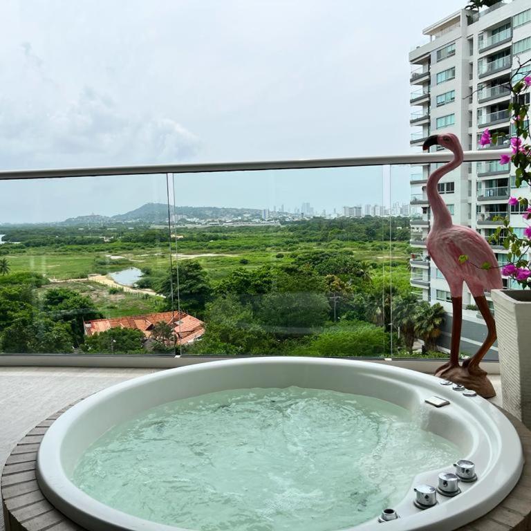 Cartagena Jacuzzi Privado - Two-Bedroom Apartment with Balcony and Terrace - 9