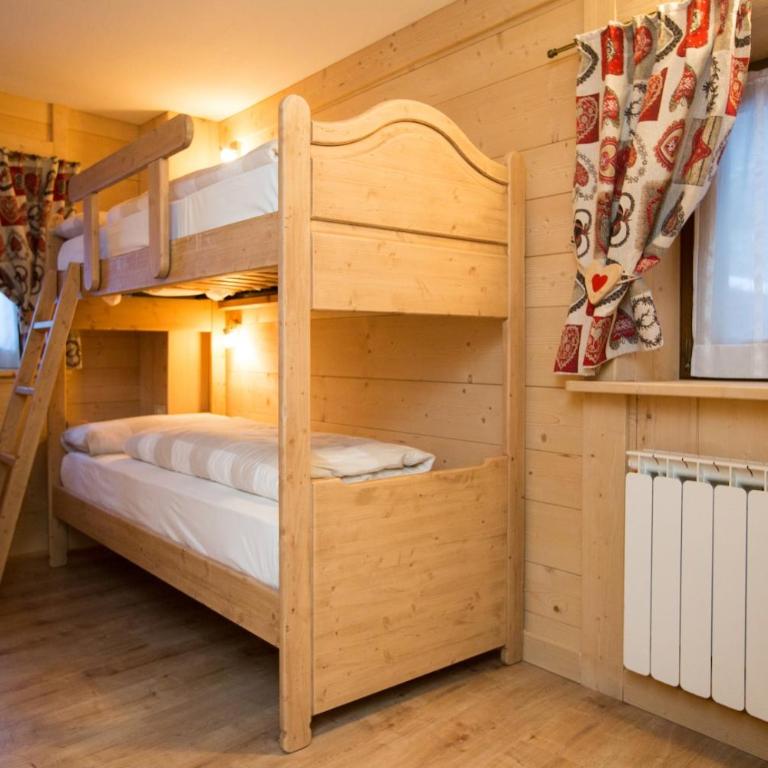Hotel Restaurant La Barme - Camera Familiare (2 Adulti + 3 Bambini) - 10