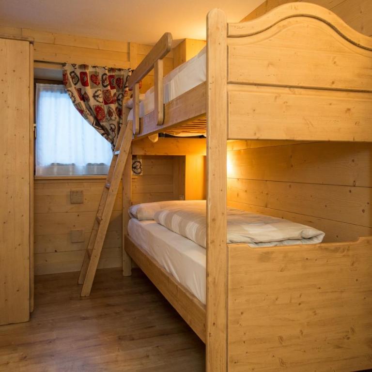 Hotel Restaurant La Barme - Camera Familiare (2 Adulti + 3 Bambini) - 13