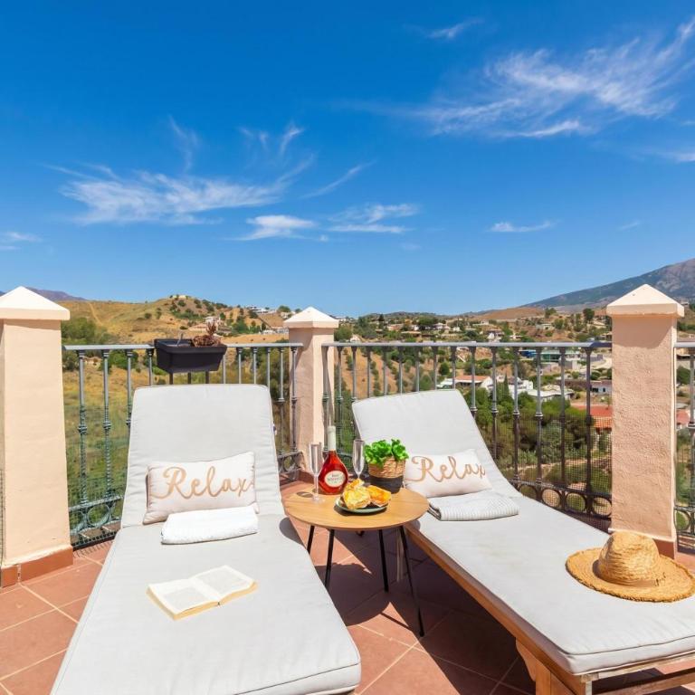 Luxury Mijas Golf, Pool & Pet Retreat - Happy Rentals - Apartment mit Terrasse - 2