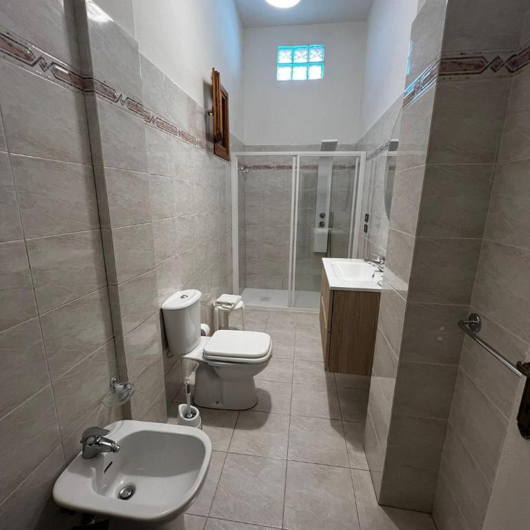 Quercianella Relax in Villa with Patio & Garden - Two-Bedroom House - 2