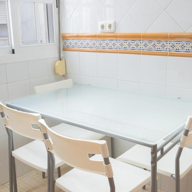 El corazón de Triana - Two-Bedroom Apartment - 20