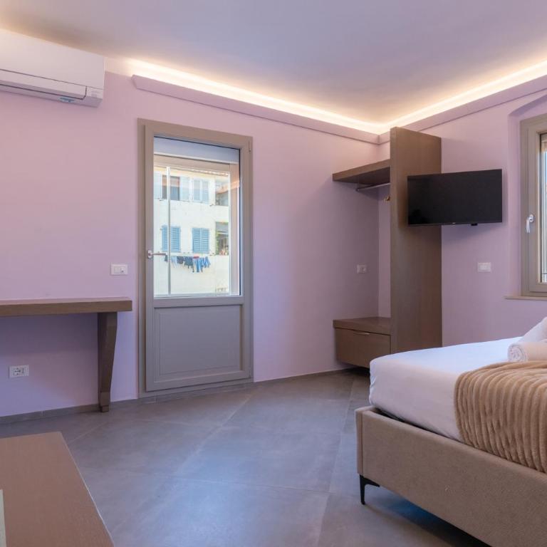 Rentwin-La Spina Suites - Deluxe Queen Room - 9