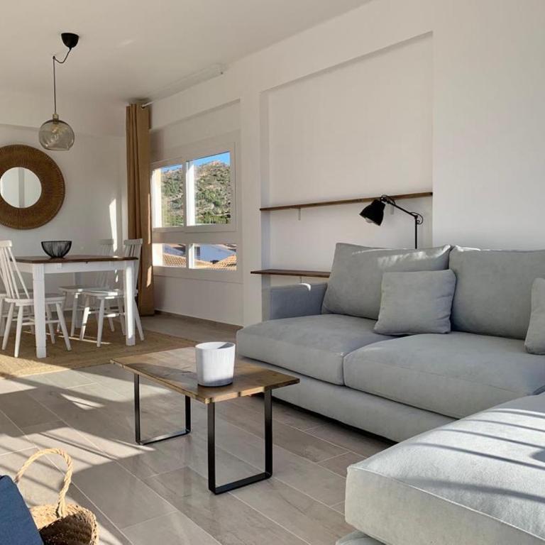 Korinto - Three-Bedroom Apartment - 3