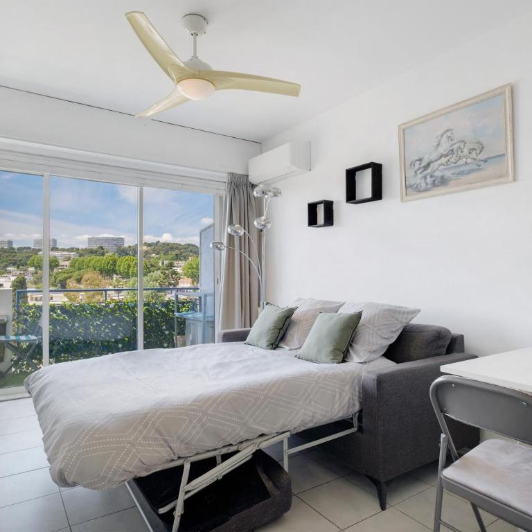 Le Kennedy Bord de Mer - Studio avec Balcon - 9