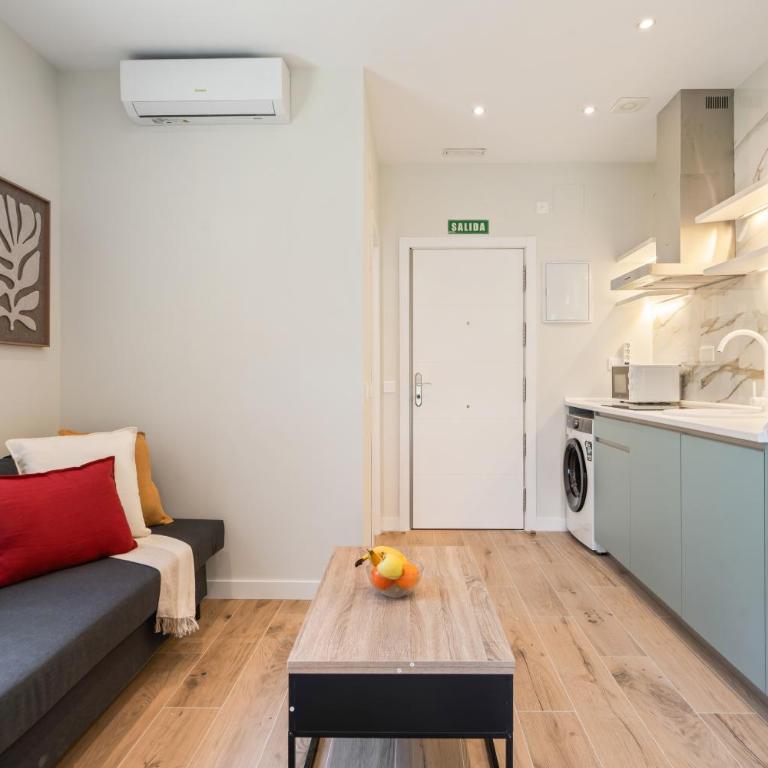Apartamentos San Claudio - Puente de Vallecas - Two-Bedroom Standard Apartment - 2