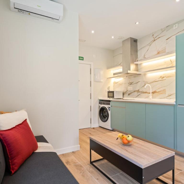 Apartamentos San Claudio - Puente de Vallecas - Two-Bedroom Standard Apartment - 3