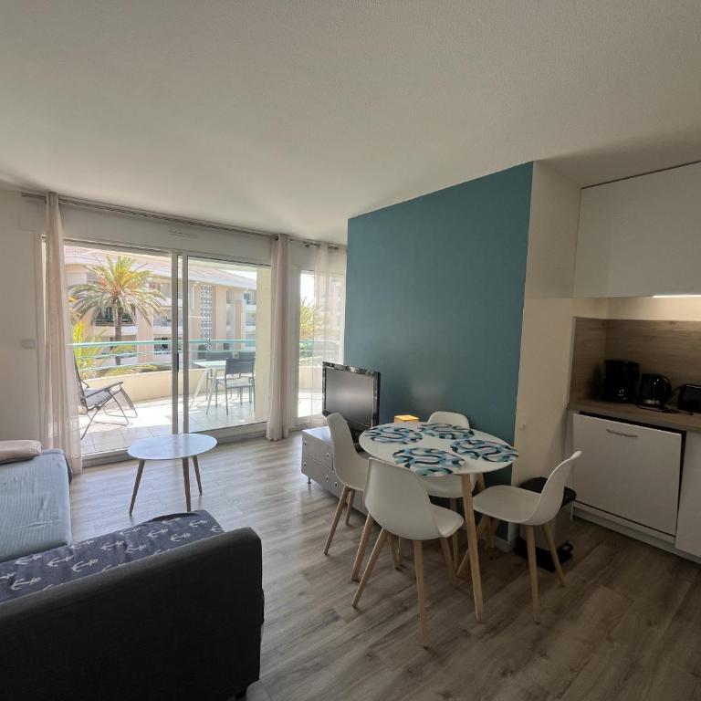 Residence Cesaree - T2 renove avec vue piscine, terrasse, clim, 4p - Appartamento con Vista Piscina - 3