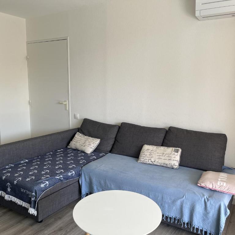 Residence Cesaree - T2 renove avec vue piscine, terrasse, clim, 4p - Appartamento con Vista Piscina - 10