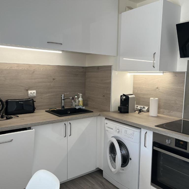 Residence Cesaree - T2 renove avec vue piscine, terrasse, clim, 4p - Appartamento con Vista Piscina - 12