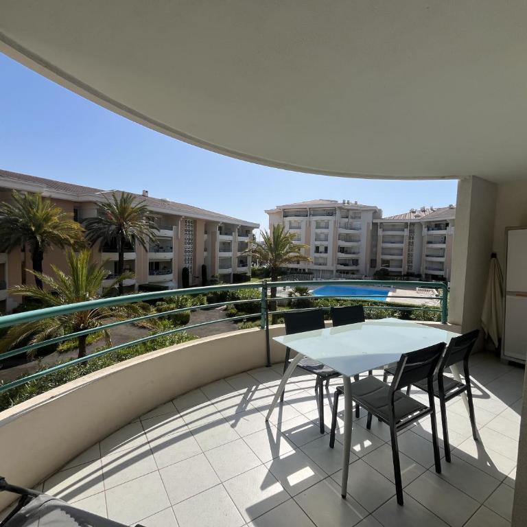 Residence Cesaree - T2 renove avec vue piscine, terrasse, clim, 4p - Appartamento con Vista Piscina - 24