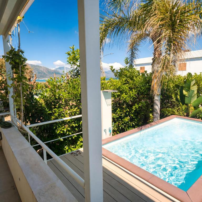 CasaSol Deluxe villa sulla Spiaggia con Piscina By Sicily Home Solutions - Villa - 3