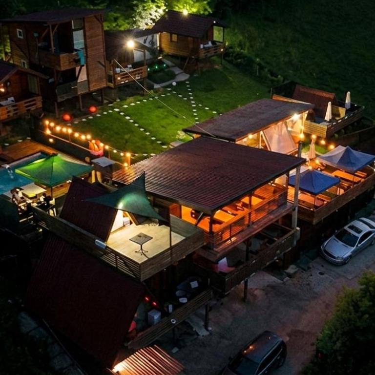 Bosnian Pyramid Glamping - Standardni Bungalov - 3
