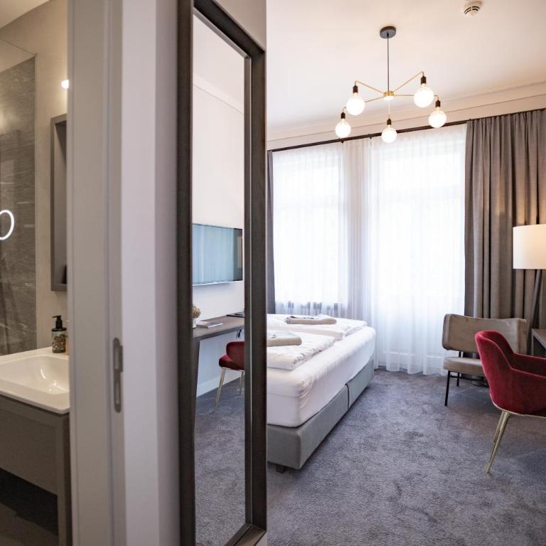 Villa Rein Boutiquehotel - Superior Doppelzimmer mit Balkon - 7
