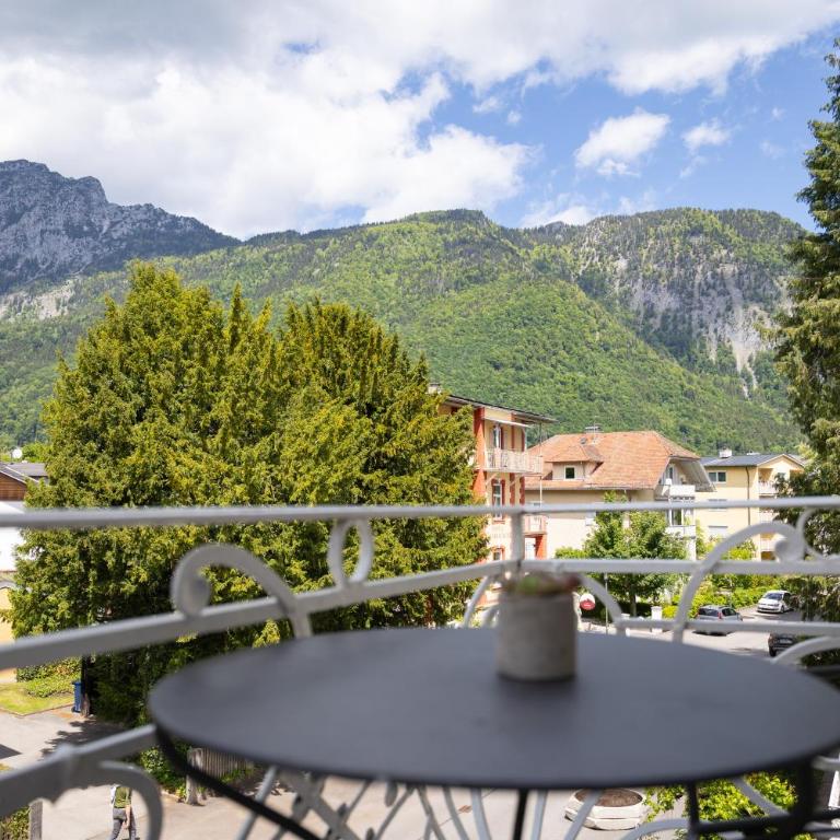 Villa Rein Boutiquehotel - Superior Doppelzimmer mit Balkon und Bergblick - 4