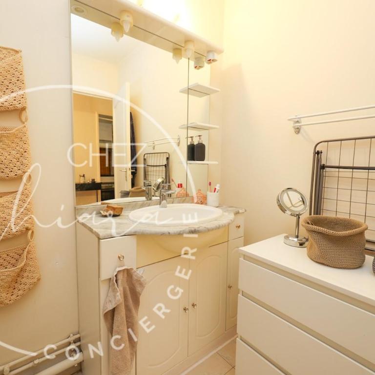 Comfortable & Bright flat Canal St Martin for 4 PP - Appartement - 6