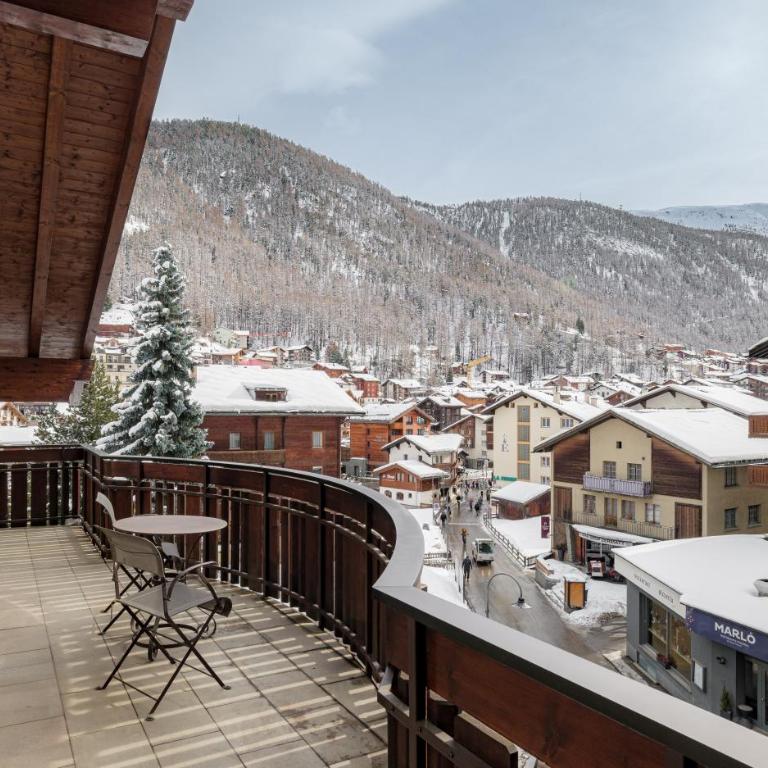 Haus Zur Matte by Zermatt Premium Apartments - Zmuttgrat - Four-Bedroom Apartment - 8