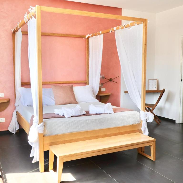TAGA Rooms - Superior Queen Room - 1