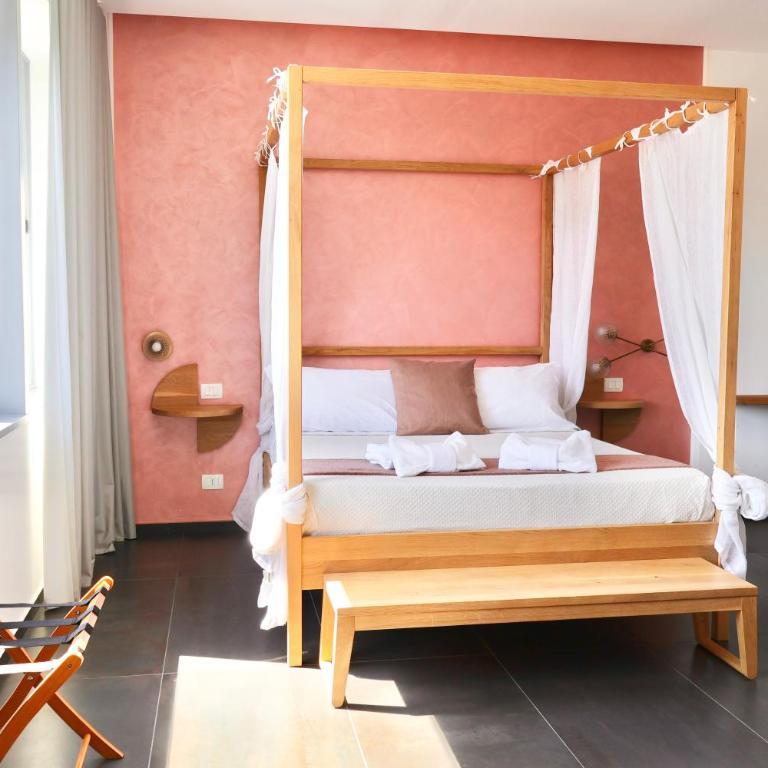 TAGA Rooms - Superior Queen Room - 17