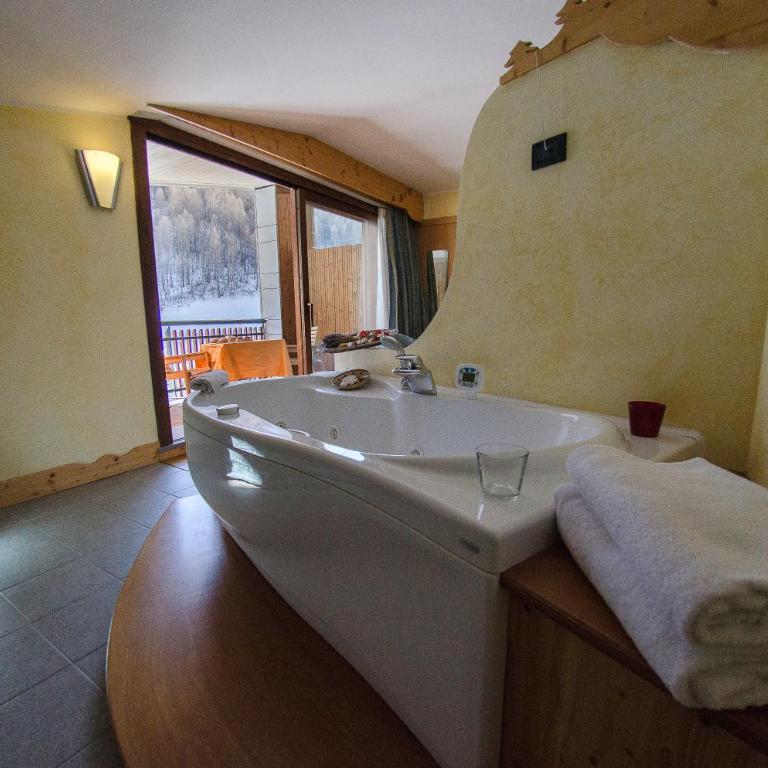 Hotel Rivè - Complesso Turistico Campo Smith - Junior Suite con Balcone - 5