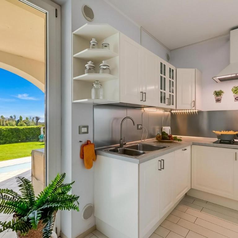Il Silenzio House- Manerba del Garda Villa with Garden - Happy Rentals - Casa Vacanze - 8