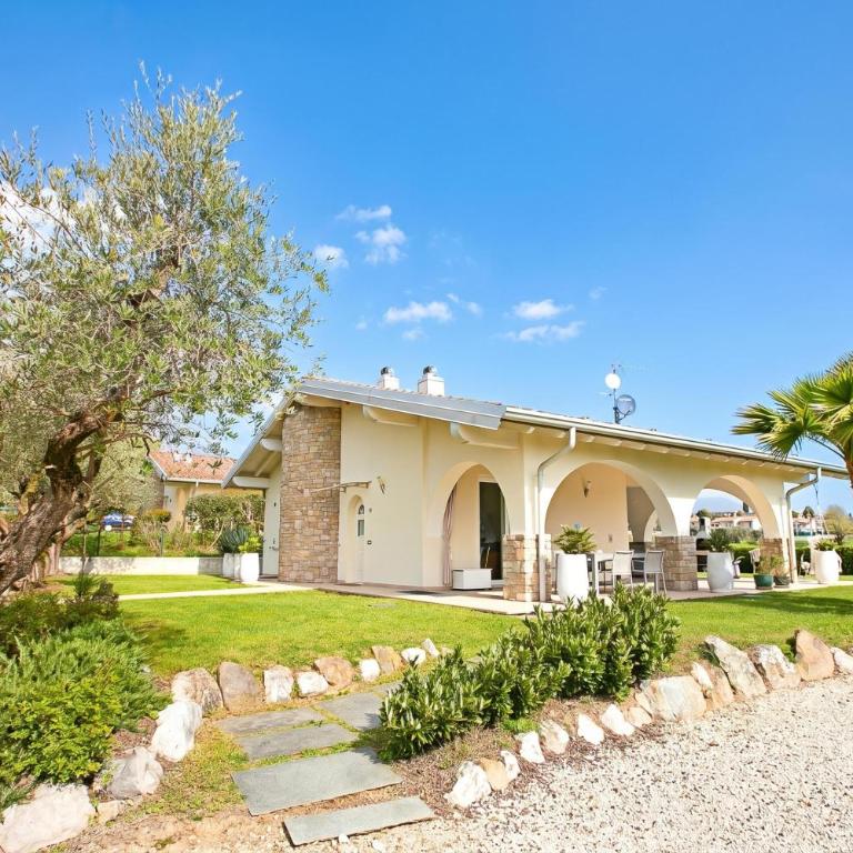 Il Silenzio House- Manerba del Garda Villa with Garden - Happy Rentals - Casa Vacanze - 39