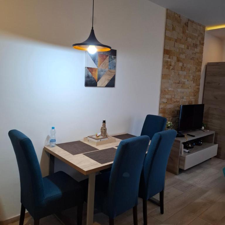 Milmari P - Studio 2-4 persons - Studio Apartment with Queen Bed - 3