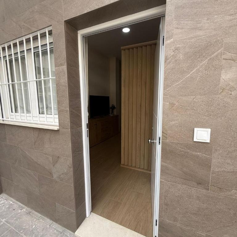 Junto al río, Catedral a 15 min Entrada independiente, accesible y fresco - Appartamento con 3 Camere da Letto - 36