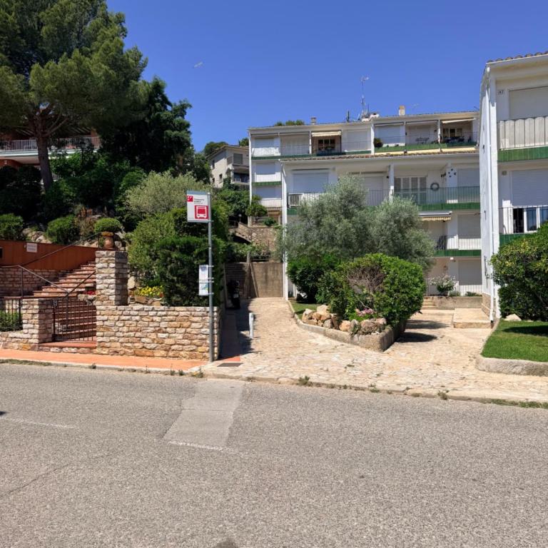 A comfortable apartment 5 minutes from Golfet Beach - Apartment mit 1 Schlafzimmer - 9