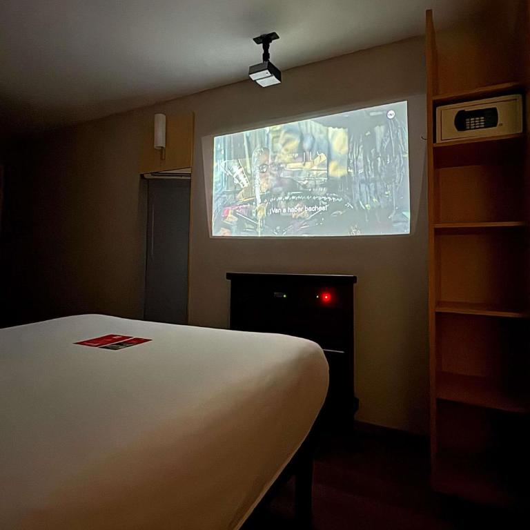 ibis Lima Larco Miraflores - Habitación Superior Plug and Play - 1 cama grande - 4