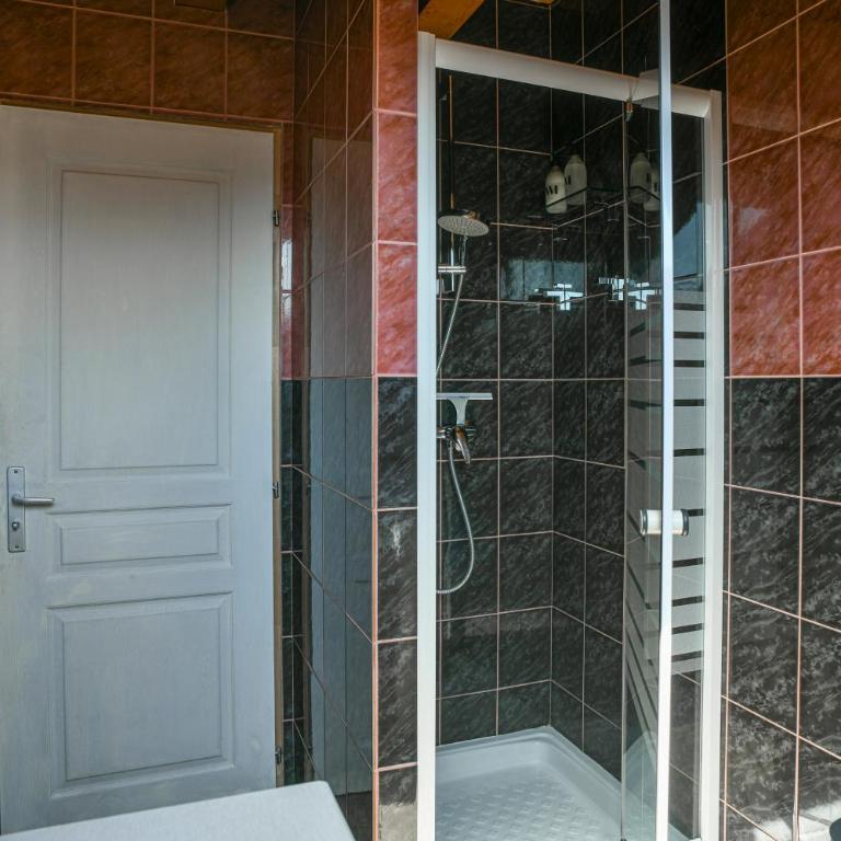 Chez Fred 202 - Parking Wifi Balcon - Appartement 2 Chambres Deluxe avec Balcon - 18