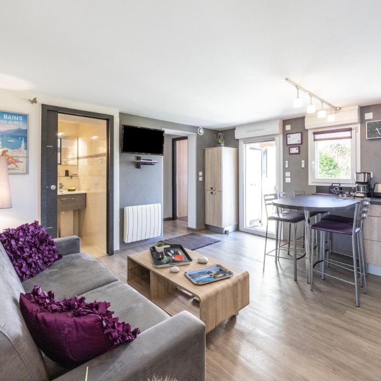 Gîte Le Rêve, Entre Lac Et Montagne - Chambre Quadruple avec Douche - 2